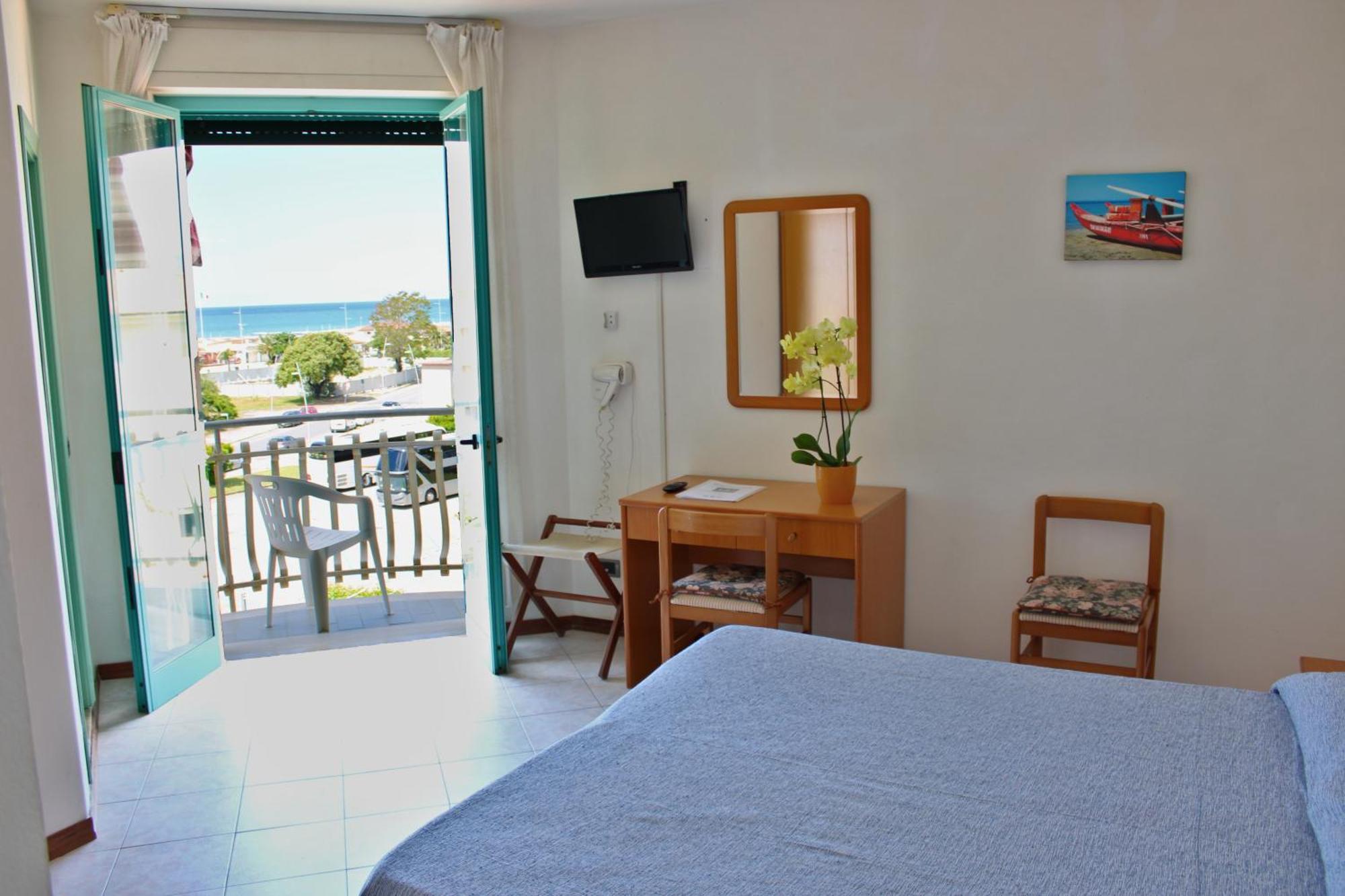 Hotel Puccinelli Lido di Camaiore Extérieur photo